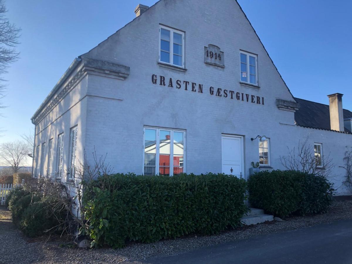 Det Gamle Badehotel I Grasten Свендборг Экстерьер фото